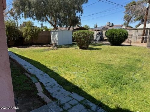4938 Mclellan Rd, Glendale, AZ 85301-4011