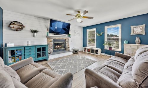 152 Bedford Ct, Valpo, IN 46383-1353