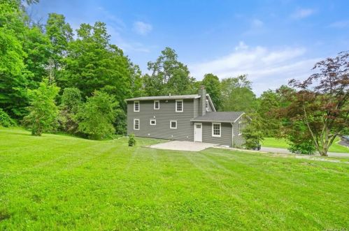 155 Wood St, Mahopac NY  10541-5111 exterior