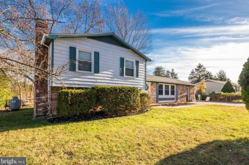 11105 Piedmont Dr, Fredericksburg, VA 22407-6389