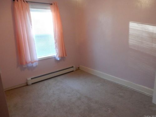 34 Hartley Ave, Mount Vernon NY  10550-1124 exterior