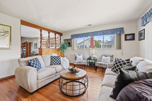 423 Maple Ave, Brea, CA 92821-6638
