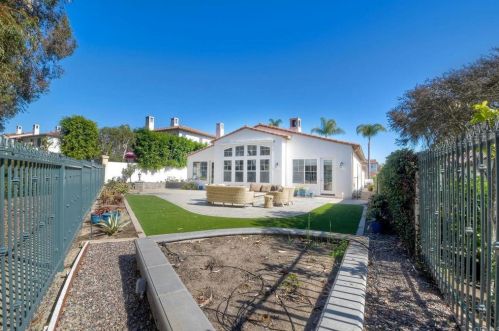 1351 Cassins St, Carlsbad CA  92011-4857 exterior