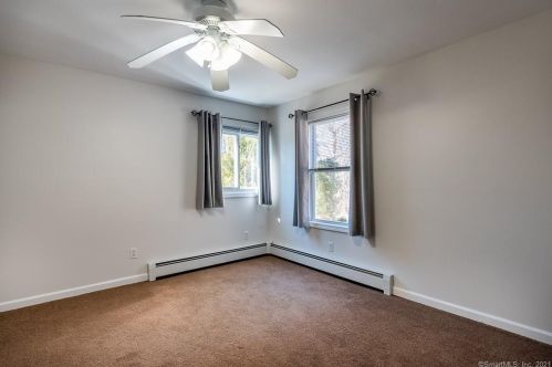 52 Summer St, Waterford CT  06385-2333 exterior
