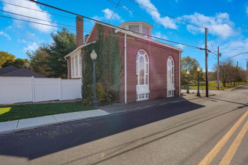 108 Main St, Glenford OH  43739-2500 exterior