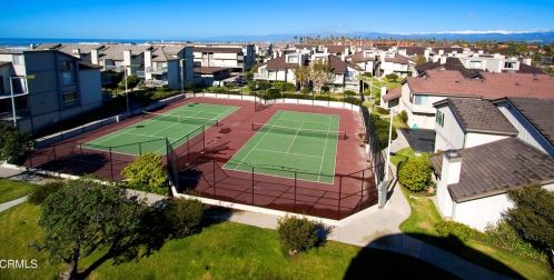 3224 Sunset Ln, Oxnard CA  93035-3942 exterior