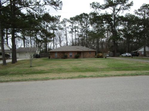64 County Road 4010, Mont Belvieu, TX 77535