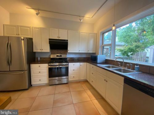 379 Ewing St, Princeton NJ  08540-2725 exterior