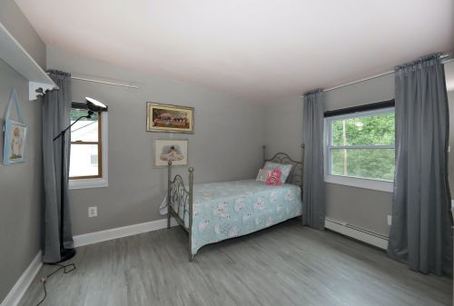 12 River Rd, Oakland NJ  07436-1929 exterior