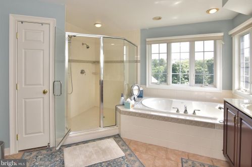 116 Osborne Cir, Kennett Sq PA  19348-1910 exterior