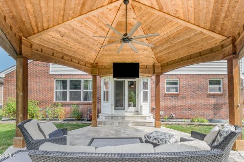 2111 Natchez Trce, Hamilton, KY 41091-8306