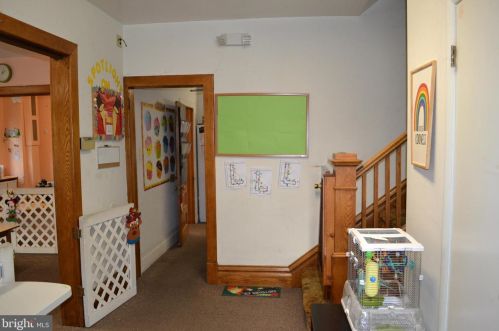 613 Hampton Ave, Southampton, PA 18966-3750