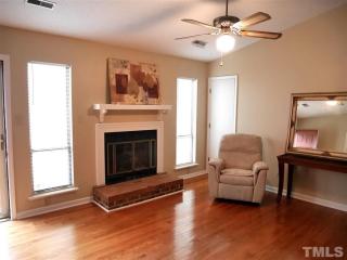 802 Horton Rd, Durham, NC 27704-1771