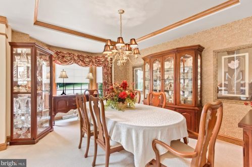 306 Deer Path Dr, Red Lion PA  17356-7800 exterior