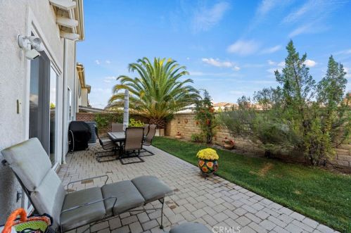 27122 Brown Oaks Way, Santa Clarita CA  91387-3894 exterior