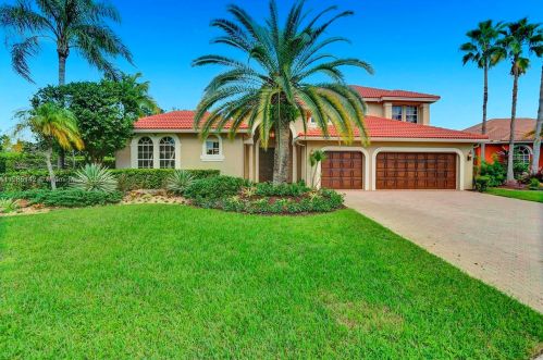 3905 185th Ter, Hollywood, FL 33029-2715