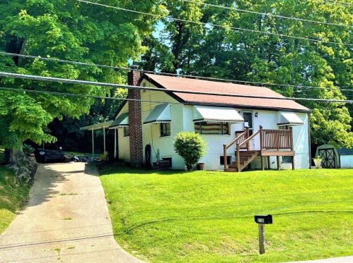 2138 Amsterdam Rd, Covington, KY 41017-3706