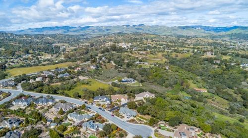 245 Plancha Way, Pismo Beach CA  93420-4611 exterior