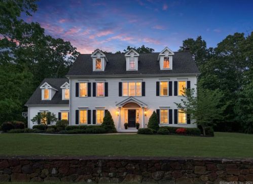 16 Williamsburg Rd, Higganum, CT 06441-4497