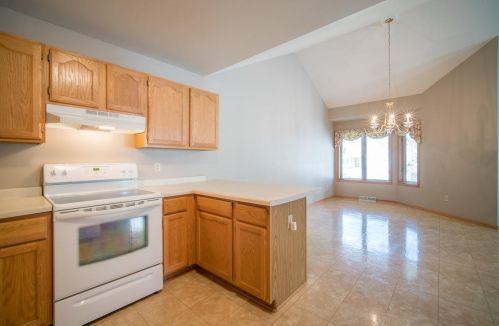 1027 Firethorn Dr, West Bend, WI 53090-5441
