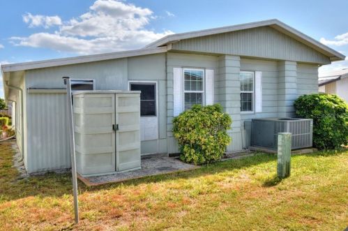 4158 Rolling Oaks Dr, Winter Haven FL  33880-1647 exterior