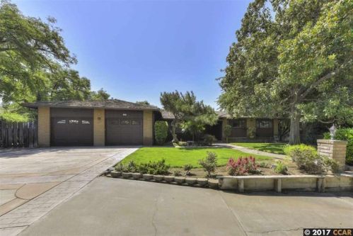 2951 Saddle Dr, Oakley, CA 94561-1730