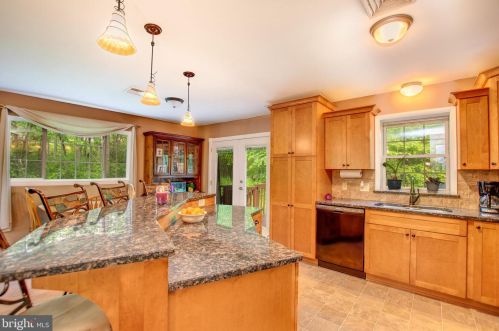 100 Hilldale Rd, Etters PA  17319-9469 exterior