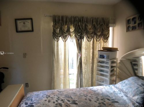 14337 100 Ln, Miami FL  33186-6962 exterior