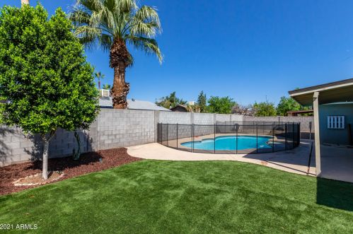 16432 46th Ln, Glendale, AZ 85306-2130