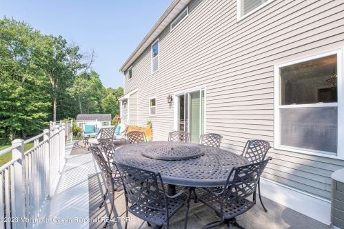 9 Maxim Ct, Jackson Twp NJ 08527-3893 exterior