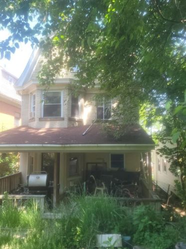 224 Agnew Ave, Pittsburgh, PA 15210-4212