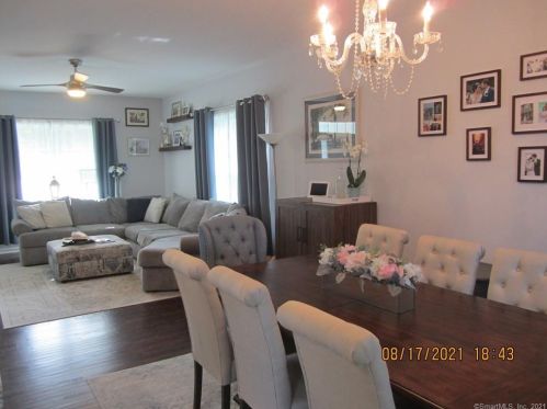 48 Jones Rd, Wallingford CT  06492-4325 exterior