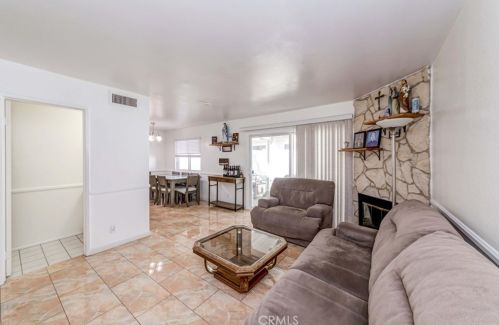 7883 Cerritos Ave, Stanton CA  90680-1658 exterior