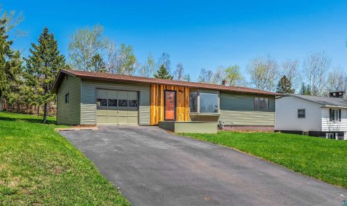 5307 Ivanhoe St, Duluth MN  55804-1141 exterior