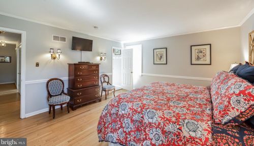 709 Malin Rd, Newtown Square PA  19073-2510 exterior