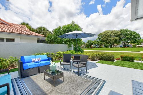 2163 53rd St, Boca Raton FL 33496-3452 exterior