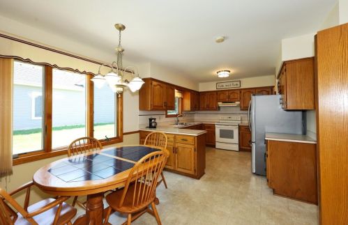 3711 Abbott Ave, Milwaukee WI 53221-3058 exterior