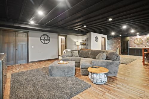 8793 84th St, Kenosha WI  53158-1337 exterior