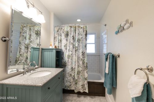 2506 10 St, Phoenix AZ 85024-4130 exterior