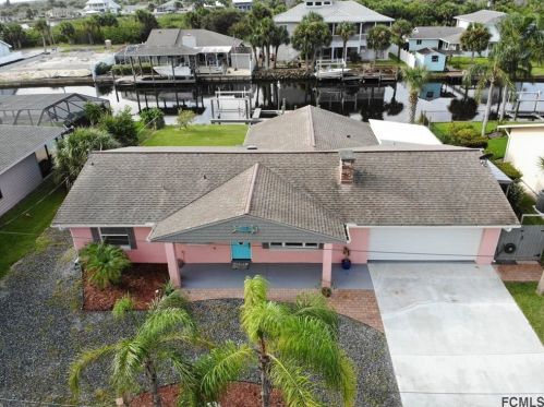 335 11th St, Flagler Beach, FL 32136-3126