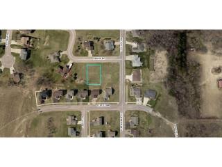 1817 Paulis Dr, Faribault, MN 55021-2831