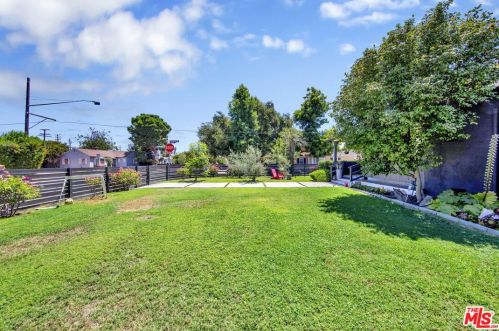 12202 Hartsook St, North Hollywood CA  91601-3961 exterior