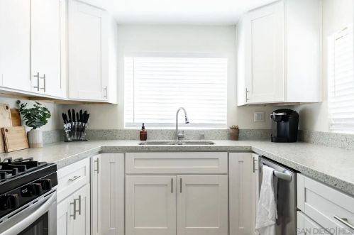 1617 40th St, San Diego CA  92113-4039 exterior