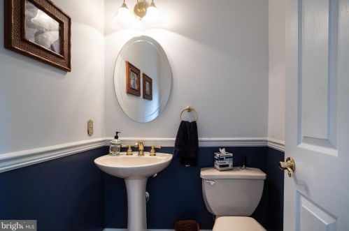 1350 Skelp Level Rd, Downingtown PA  19335-4042 exterior