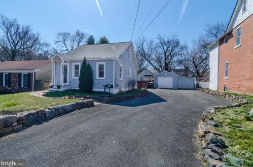 112 41st St, Wilmington, DE 19802-2341