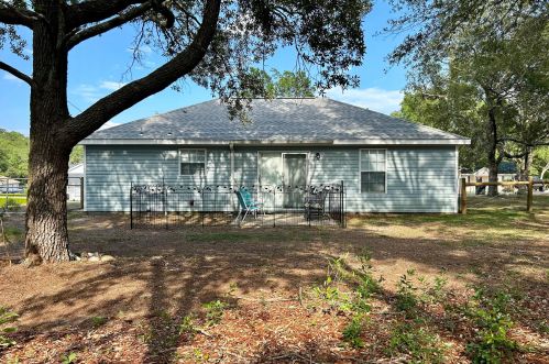 91 Oakridge Way, Defuniak Springs FL  32433-8168 exterior