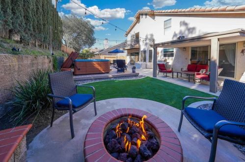 1891 Tavern Ct, Alpine CA  91901-3747 exterior