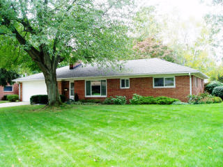 3617 Cherry Wood Ln, Toledo, OH 43615-1207