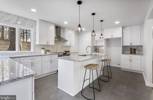 261 Harvey Rd, Chadds Ford, PA 19317-9747