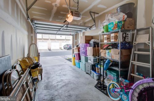 834 Warren St, Trenton, NJ 08611-2103